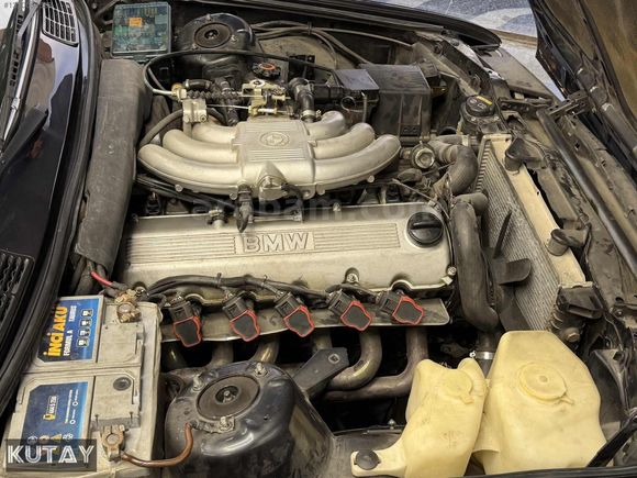BMW ORJİNAL E30 3.25 Cİ KOLEKSİYONLUK