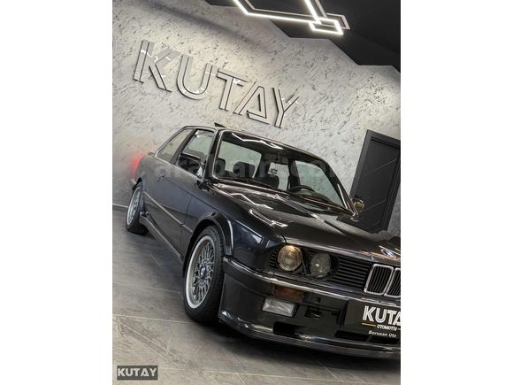 BMW ORJİNAL E30 3.25 Cİ KOLEKSİYONLUK