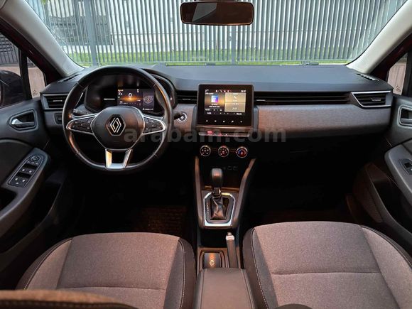  Renault Clio 1.0 TCe Evolution BOYASIZ 2024 Model İzmir