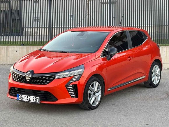  Renault Clio 1.0 TCe Evolution BOYASIZ 2024 Model İzmir