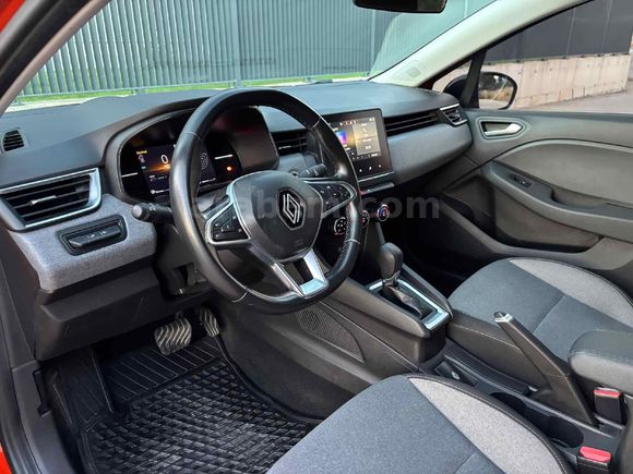  Renault Clio 1.0 TCe Evolution BOYASIZ 2024 Model İzmir