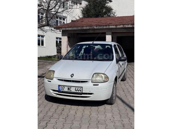 Sahibinden Renault Clio 1.4 RNA 2000 Model