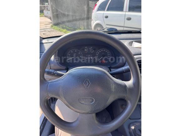 Sahibinden Renault Clio 1.4 RNA 2000 Model