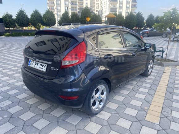 Sahibinden Ford Fiesta 1.4 Titanium 2010 Model
