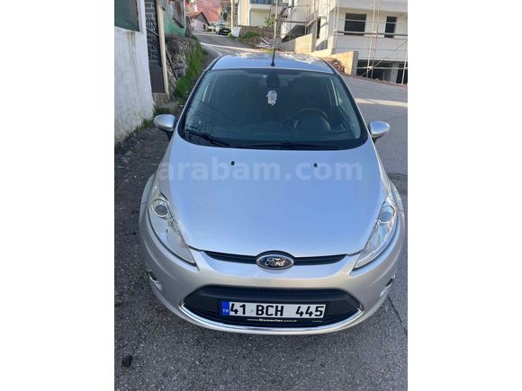 Sahibinden Ford Fiesta 1.4 Titanium 2012 Model Kocaeli