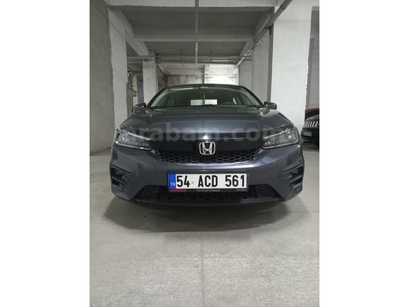 Sahibinden Honda City 1.5 i-VTEC Executive 2024 Model  18.425 km Gri