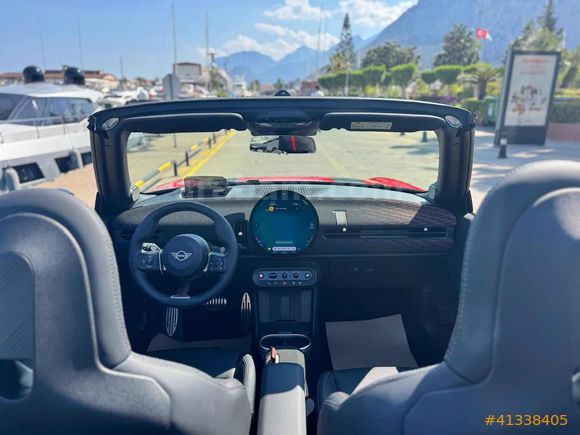 BOYASIZ*MİNİ COOPER 2.0JCW 231HP BORUSAN ÇIKIŞLI CABRİO ÇİZİKSİZ