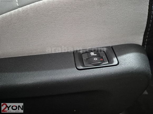 FİAT YÖN'DEN C3 1.2 PURETECH ELLE EAT 6 31 BİN KM KOLTUK ISITMA
