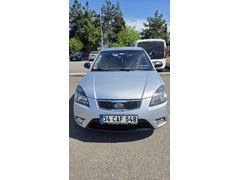 Sahibinden Kia Rio 1.5 CRDi Trend 2011 Model düşük KM 