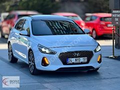 BORZ MOTOR'DAN 2017 HYUNDAİ İ30 1.6CRDİ ELİTE PLUS CAM TAVAN OTO