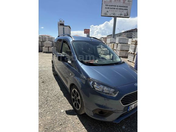 Sahibinden Ford Tourneo Courier 1.5 TDCi Titanium Plus 2023 Model 