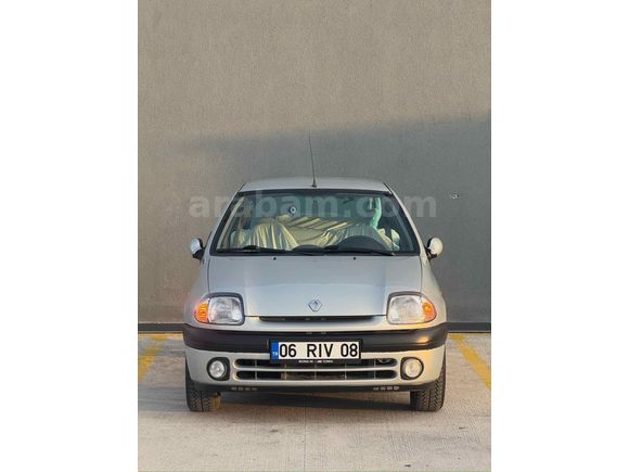 ACİLL Renault Clio 1.4 RTA 2001 Model 