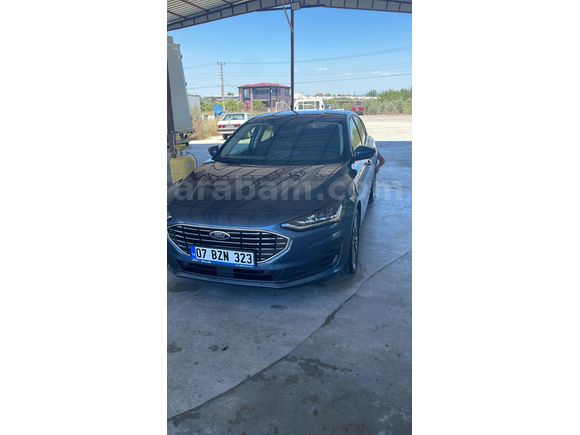 Sahibinden Ford Focus 1.5 TDCi Titanium X 2024 Model  14.000 km Mavi