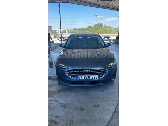 Sahibinden Ford Focus 1.5 TDCi Titanium X 2024 Model  14.000 km Mavi