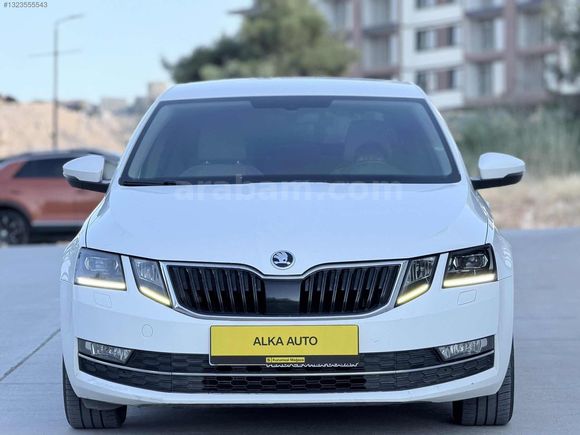2017 MODEL HATASIZ SKODA OCTAVİA 1.6 İÇİ BEJ