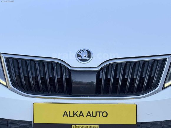 2017 MODEL HATASIZ SKODA OCTAVİA 1.6 İÇİ BEJ