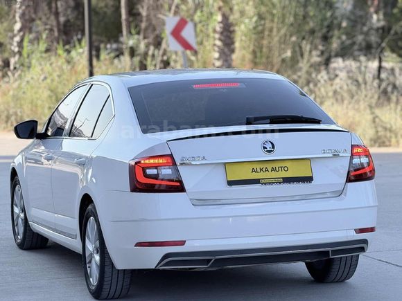 2017 MODEL HATASIZ SKODA OCTAVİA 1.6 İÇİ BEJ
