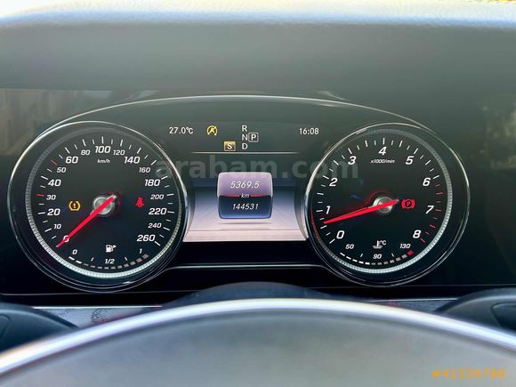 OTORİTE'DEN 2017 E 180 AMG SUNROOFLU BAYİ ÇIKIŞLI BAYİ BAKIMLI