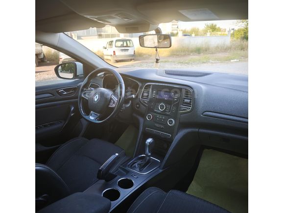 Galeriden Renault Megane 1.5 dCi Touch 2018 Model Antalya
