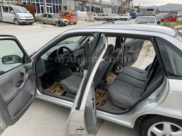 ECOTEC motor Galeriden Opel Astra 1.6 GLS 1998 Model Konya