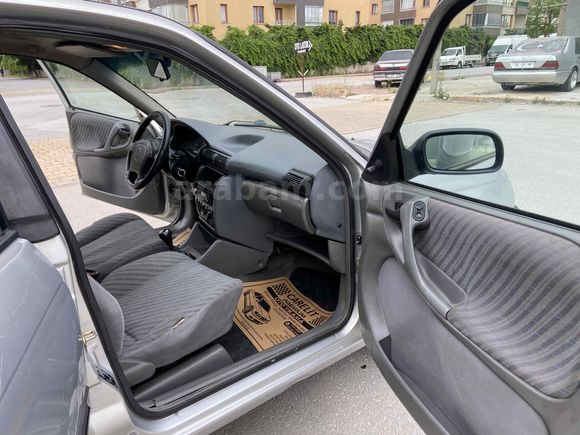 ECOTEC motor Galeriden Opel Astra 1.6 GLS 1998 Model Konya