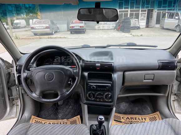 ECOTEC motor Galeriden Opel Astra 1.6 GLS 1998 Model Konya