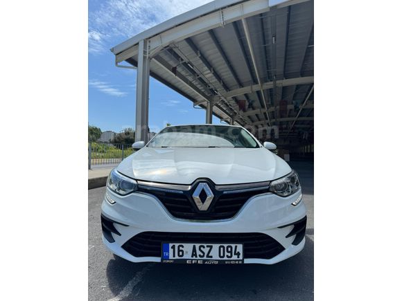 Sahibinden Renault Megane 1.3 TCe Joy 2021 Model  63.000 km Beyaz