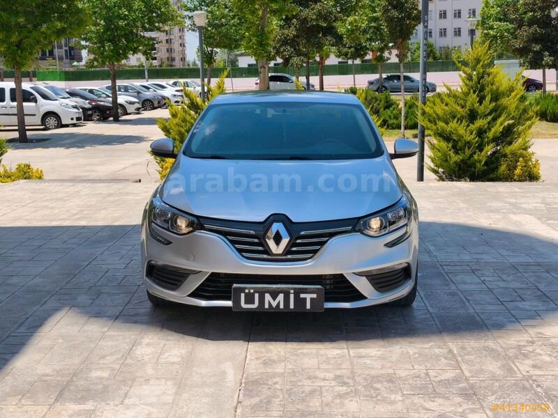 Galeriden Renault Megane 1.5 Blue DCI Touch 2020 Model Gaziantep 38.000 km Gri