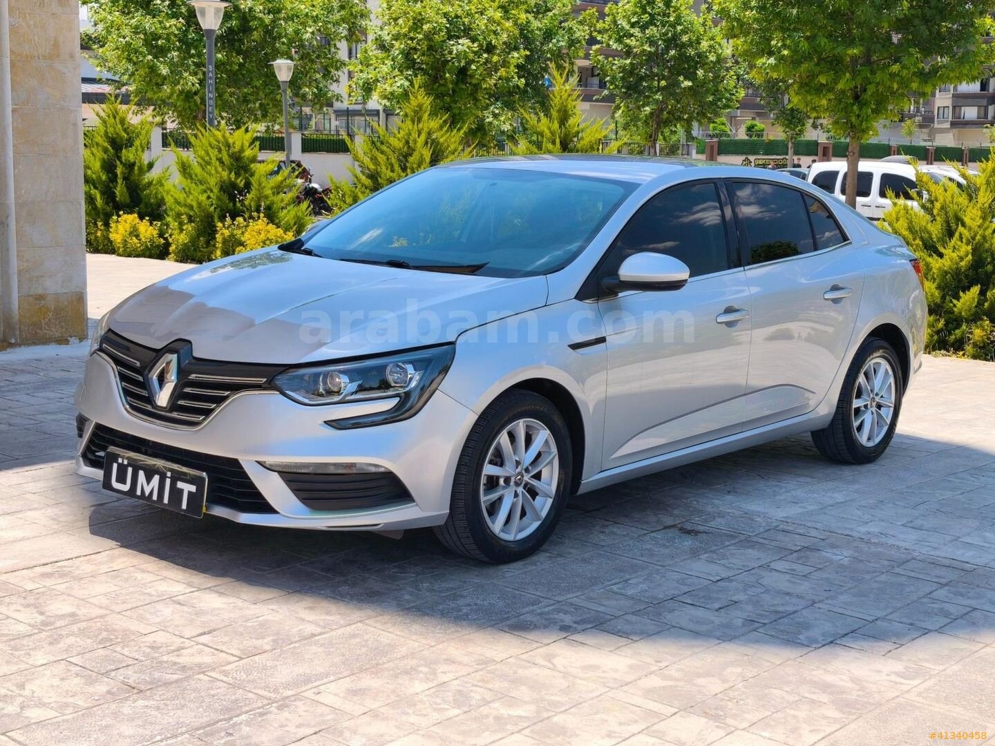 Galeriden Renault Megane 1.5 Blue DCI Touch 2020 Model Gaziantep 38.000 km Gri 3