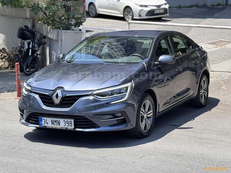 Galeriden Renault Megane 1.3 TCe Touch 2025 Model İstanbul 6.001 km Füme
