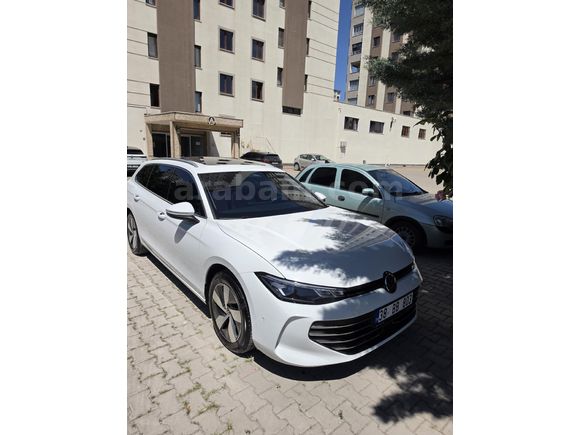 HATASIZ Passat Variant 1.5 e-TSI Business 2024 Model CAM TAVAN