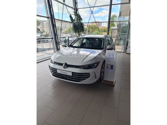 HATASIZ Passat Variant 1.5 e-TSI Business 2024 Model CAM TAVAN