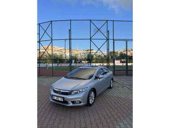 Sahibinden Honda Civic 1.6i VTEC Eco Elegance 2012 Model 