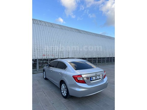 Sahibinden Honda Civic 1.6i VTEC Eco Elegance 2012 Model 