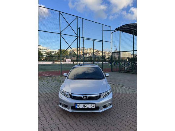 Sahibinden Honda Civic 1.6i VTEC Eco Elegance 2012 Model 
