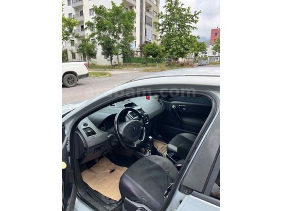 Sahibinden Renault Megane 1.4 Authentique 2004 Model Hatay