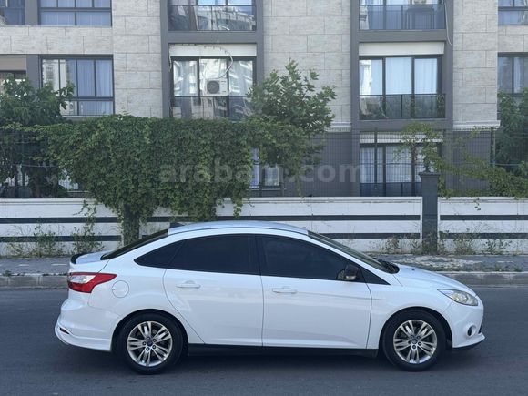 Sahibinden Ford Focus 1.6 Ti-VCT Style 2014 Model 