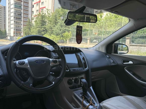Sahibinden Ford Focus 1.6 Ti-VCT Style 2014 Model 