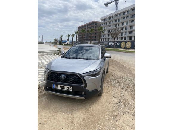 Sahibinden Toyota Corolla Cross 1.8 Hybrid Passion 2022 Model 