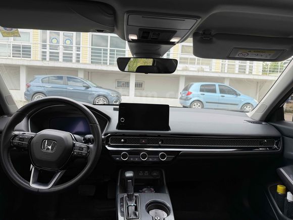 Sahibinden Honda civic 182 HP 1.5 i-VTEC Executive Plus 2024 Model 