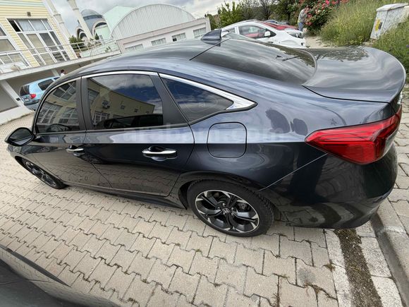 Sahibinden Honda civic 182 HP 1.5 i-VTEC Executive Plus 2024 Model 
