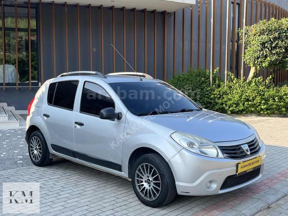 DAİCA SANDERO 1.5 DCİ AMBİANCE TEMİZ KUSURSUZ