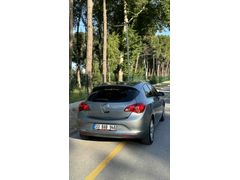 Sahibinden Opel Astra 1.6 Edition 2015 Model  148.000 km Gri (Gümüş)