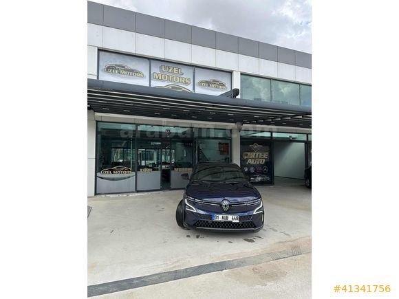 UZEL MOTORS 2023 MODEL MEGANE E-TECH SIFIR AYARINDA