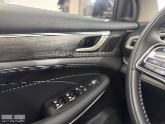 ŞEKERCİOĞLU AUTO"DAN 2024 DFSK E5 ELEGANCE 7KOLTUK FULL