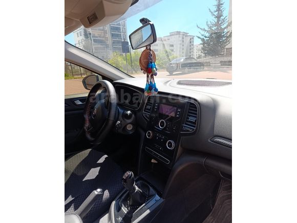 Sahibinden Renault Megane 1.3 TCe Joy 2019 Model
