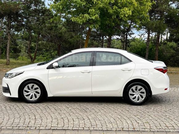 BAYTEMURLAR'DAN 2018 COROLLA 1.4 D-4D TOUCH