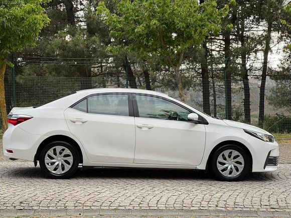 BAYTEMURLAR'DAN 2018 COROLLA 1.4 D-4D TOUCH