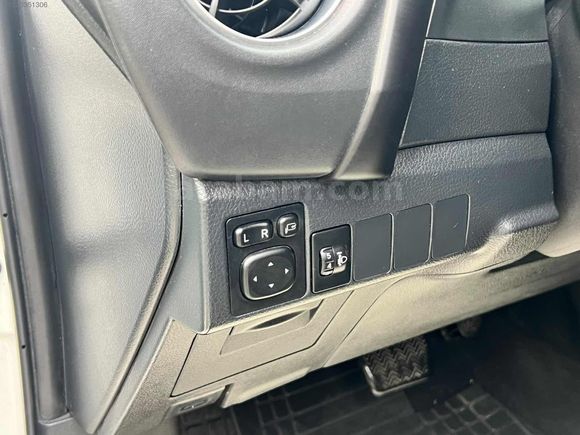 BAYTEMURLAR'DAN 2018 COROLLA 1.4 D-4D TOUCH
