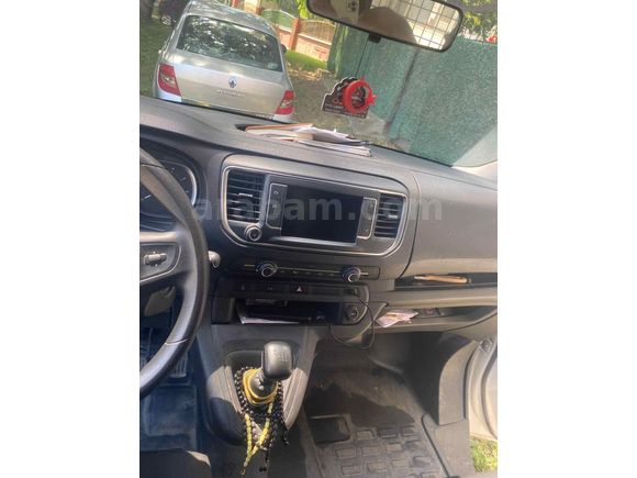 Sahibinden Opel Vivaro 2.0 CDTI XL 2023 Model 